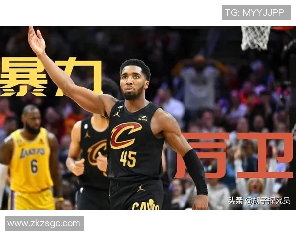 多诺万米切尔带领球队冲击季后赛展现超凡实力与领导魅力 多诺万米切尔带领球队冲击季后赛展现超凡实力与领导魅力